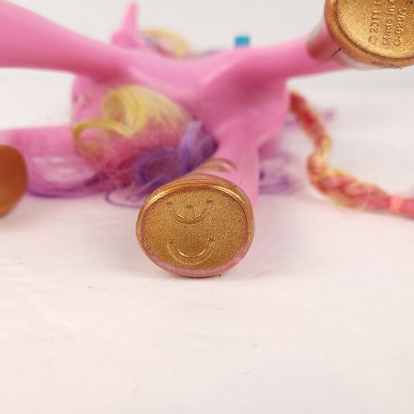 My Little Pony Princess Cadence Wedding 9”  Light Up Wings Talking  Music Hasbro - Picture 9 of 10